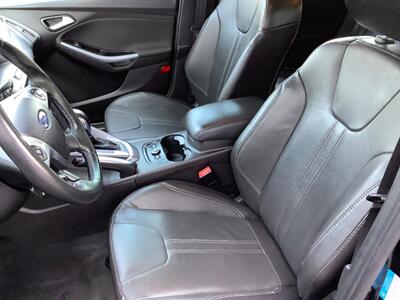 2013 Ford Focus Titanium   - Photo 23 - Crest Hill, IL 60403