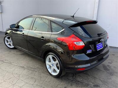 2013 Ford Focus Titanium   - Photo 4 - Crest Hill, IL 60403