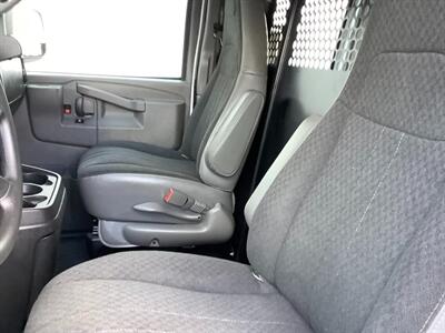 2022 GMC Savana 2500 - Photo 18 - Crest Hill, IL 60403