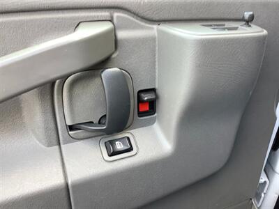 2022 GMC Savana 2500 - Photo 13 - Crest Hill, IL 60403