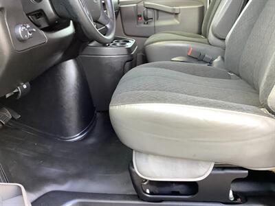 2022 GMC Savana 2500 - Photo 14 - Crest Hill, IL 60403