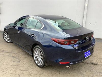 2021 Mazda Mazda3 Sedan Preferred   - Photo 4 - Crest Hill, IL 60403