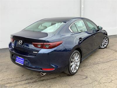 2021 Mazda Mazda3 Sedan Preferred   - Photo 6 - Crest Hill, IL 60403