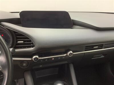 2021 Mazda Mazda3 Sedan Preferred   - Photo 14 - Crest Hill, IL 60403