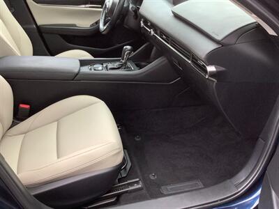 2021 Mazda Mazda3 Sedan Preferred   - Photo 22 - Crest Hill, IL 60403