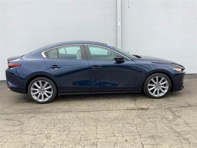 2021 Mazda Mazda3 Sedan Preferred   - Photo 7 - Crest Hill, IL 60403