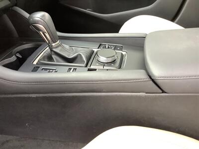 2021 Mazda Mazda3 Sedan Preferred   - Photo 35 - Crest Hill, IL 60403