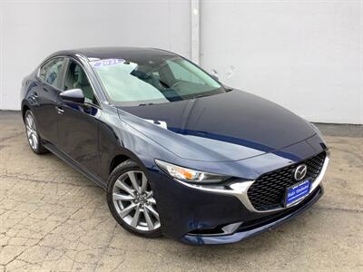 2021 Mazda Mazda3 Sedan Preferred   - Photo 9 - Crest Hill, IL 60403