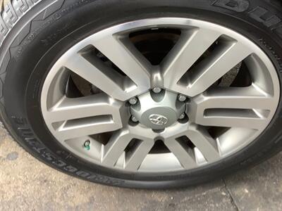 2010 Toyota 4Runner SR5   - Photo 35 - Crest Hill, IL 60403