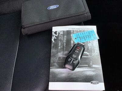 2017 Ford Explorer XLT   - Photo 38 - Crest Hill, IL 60403