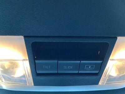 2017 Ford Explorer XLT   - Photo 39 - Crest Hill, IL 60403