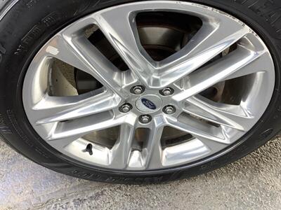 2017 Ford Explorer XLT   - Photo 47 - Crest Hill, IL 60403