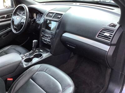 2017 Ford Explorer XLT   - Photo 36 - Crest Hill, IL 60403