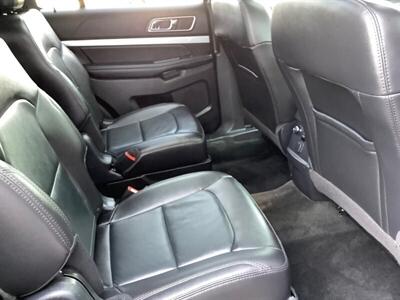2017 Ford Explorer XLT   - Photo 28 - Crest Hill, IL 60403