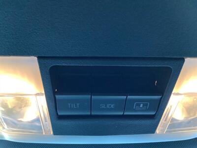 2017 Ford Explorer XLT   - Photo 39 - Crest Hill, IL 60403