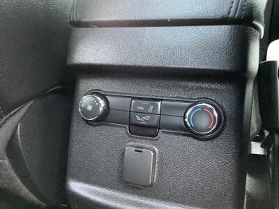 2017 Ford Explorer XLT   - Photo 32 - Crest Hill, IL 60403