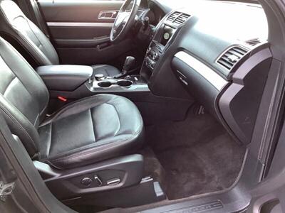 2017 Ford Explorer XLT   - Photo 35 - Crest Hill, IL 60403