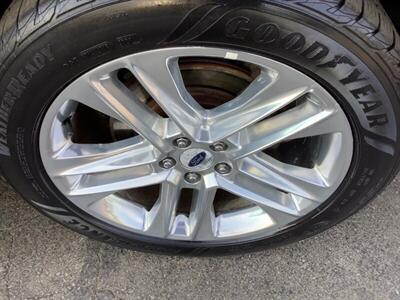 2017 Ford Explorer XLT   - Photo 49 - Crest Hill, IL 60403