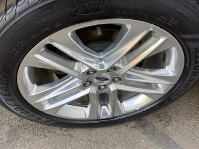 2017 Ford Explorer XLT   - Photo 48 - Crest Hill, IL 60403