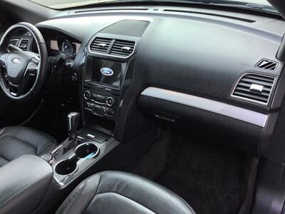 2017 Ford Explorer XLT   - Photo 37 - Crest Hill, IL 60403