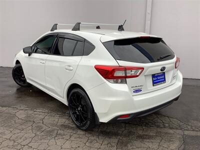 2017 Subaru Impreza 2.0i   - Photo 4 - Crest Hill, IL 60403