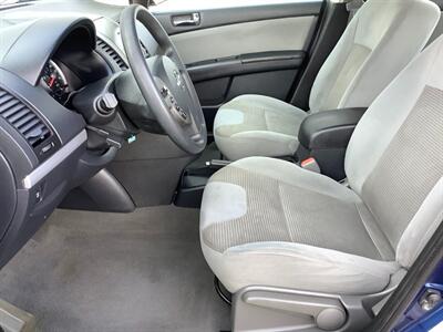 2011 Nissan Sentra 2.0   - Photo 12 - Crest Hill, IL 60403