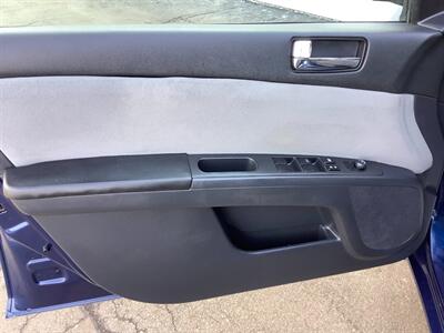 2011 Nissan Sentra 2.0   - Photo 10 - Crest Hill, IL 60403