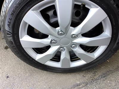 2011 Nissan Sentra 2.0   - Photo 31 - Crest Hill, IL 60403