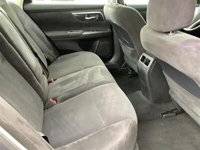 2013 Nissan Altima 2.5 SV   - Photo 28 - Crest Hill, IL 60403