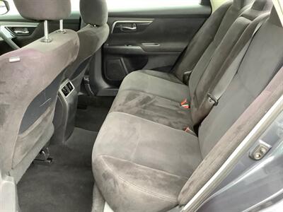 2013 Nissan Altima 2.5 SV   - Photo 26 - Crest Hill, IL 60403