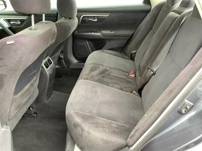 2013 Nissan Altima 2.5 SV - Photo 26 - Crest Hill, IL 60403