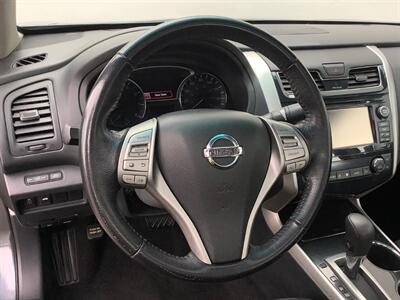 2013 Nissan Altima 2.5 SV   - Photo 17 - Crest Hill, IL 60403
