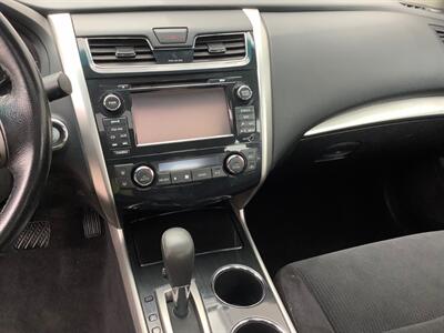 2013 Nissan Altima 2.5 SV   - Photo 16 - Crest Hill, IL 60403