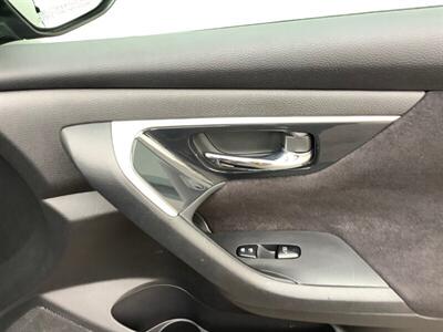 2013 Nissan Altima 2.5 SV - Photo 30 - Crest Hill, IL 60403