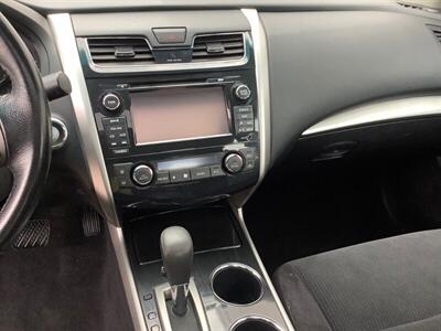 2013 Nissan Altima 2.5 SV - Photo 16 - Crest Hill, IL 60403