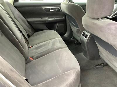 2013 Nissan Altima 2.5 SV - Photo 28 - Crest Hill, IL 60403