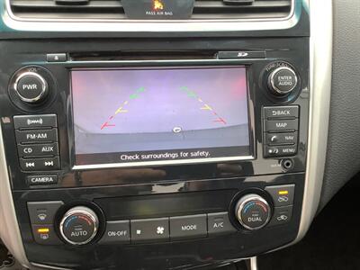 2013 Nissan Altima 2.5 SV   - Photo 10 - Crest Hill, IL 60403
