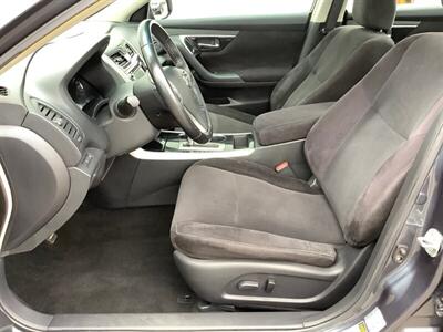 2013 Nissan Altima 2.5 SV - Photo 13 - Crest Hill, IL 60403