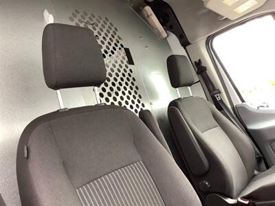 2018 Ford Transit 250 - Photo 30 - Crest Hill, IL 60403