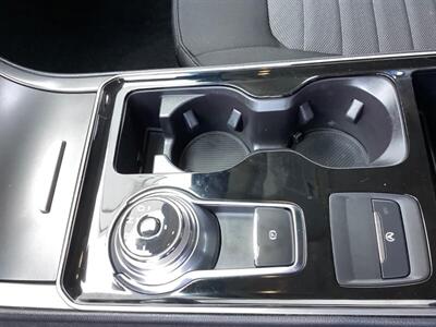 2019 Ford Edge SE - Photo 16 - Crest Hill, IL 60403