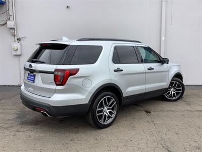 2016 Ford Explorer Sport   - Photo 50 - Crest Hill, IL 60403