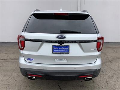 2016 Ford Explorer Sport   - Photo 9 - Crest Hill, IL 60403