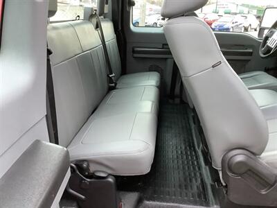 2012 Ford F-250 Super Duty XLT   - Photo 23 - Crest Hill, IL 60403