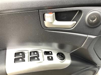 2009 Kia Sportage EX - Photo 10 - Crest Hill, IL 60403