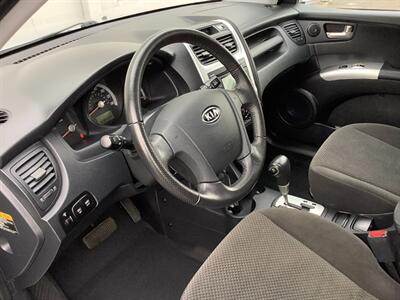 2009 Kia Sportage EX - Photo 11 - Crest Hill, IL 60403