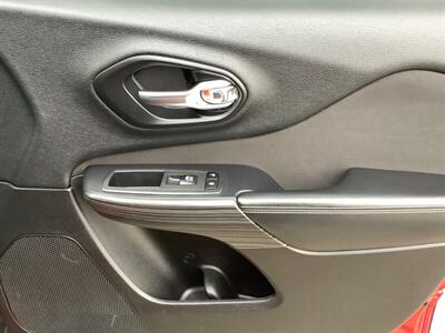 2014 Jeep Cherokee Latitude   - Photo 27 - Crest Hill, IL 60403