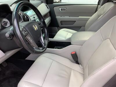 2011 Honda Pilot Touring   - Photo 13 - Crest Hill, IL 60403