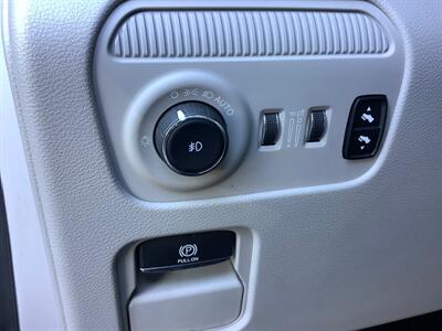 2022 Jeep Wagoneer Series II   - Photo 23 - Crest Hill, IL 60403