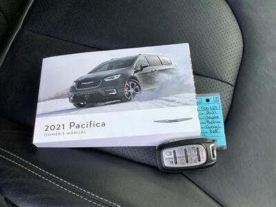 2021 Chrysler Pacifica Touring L   - Photo 33 - Crest Hill, IL 60403