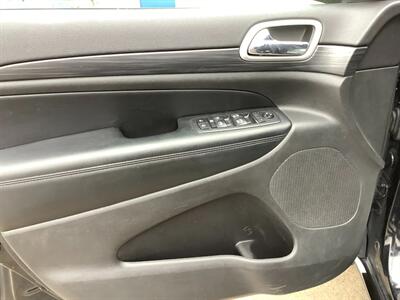 2020 Jeep Grand Cherokee Altitude   - Photo 12 - Crest Hill, IL 60403